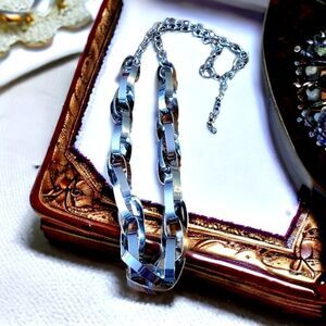 VINTAGE Silvertone Interlocking Chunky Link Necklace BOLD ACCESSORIES!
